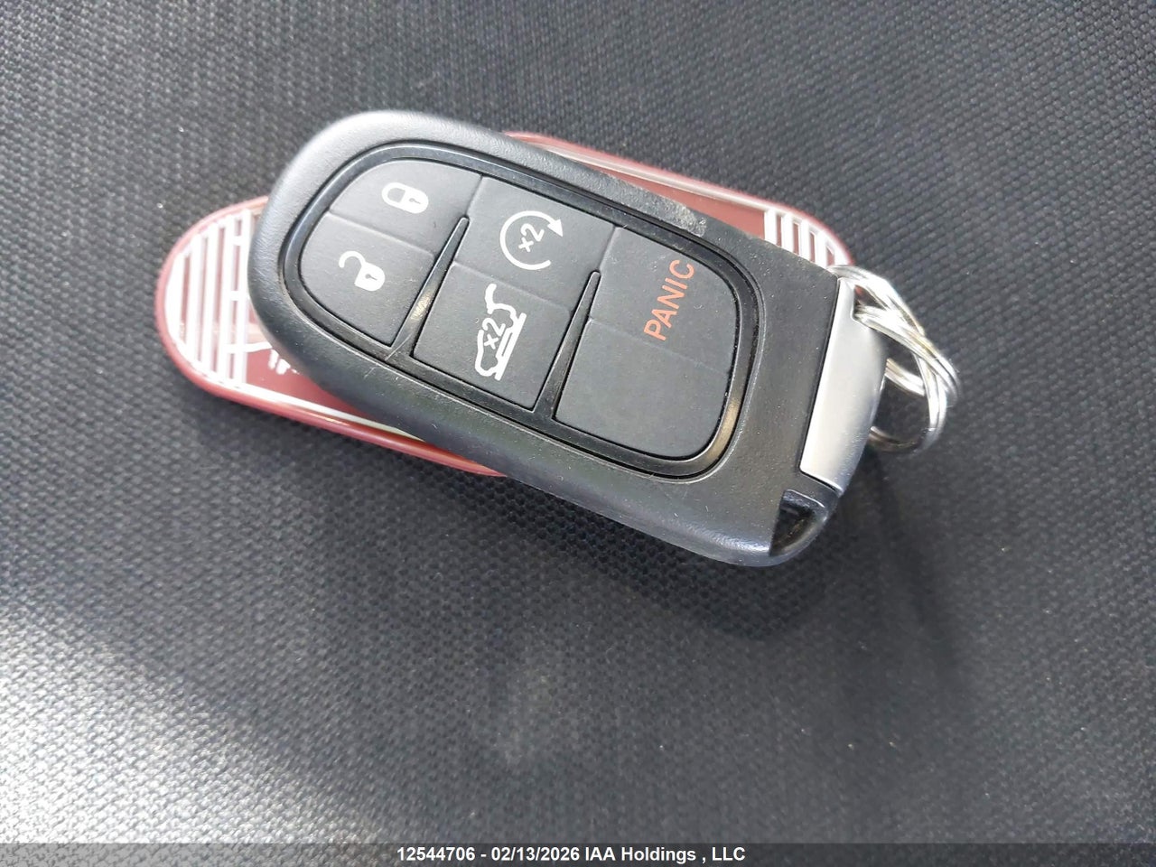 Image #/images/mount/1C4PJMBX1MD110924_11.jpg for vehicle