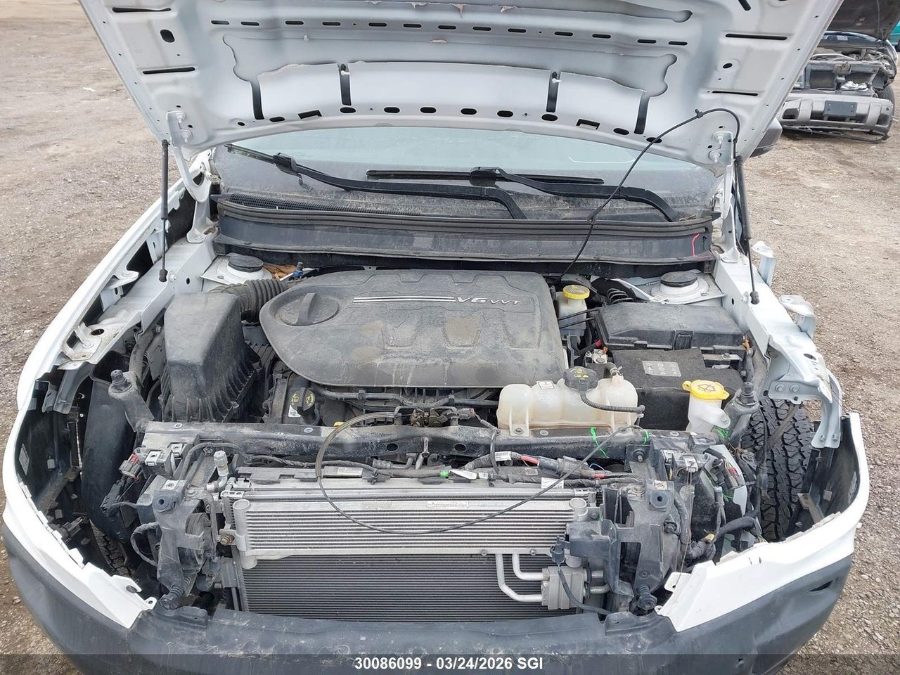 Image #/images/mount/1C4PJMBX2KD201553_10.jpg for vehicle