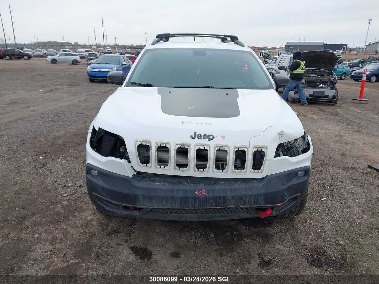 Image #/images/mount/1C4PJMBX2KD201553_13.jpg for vehicle