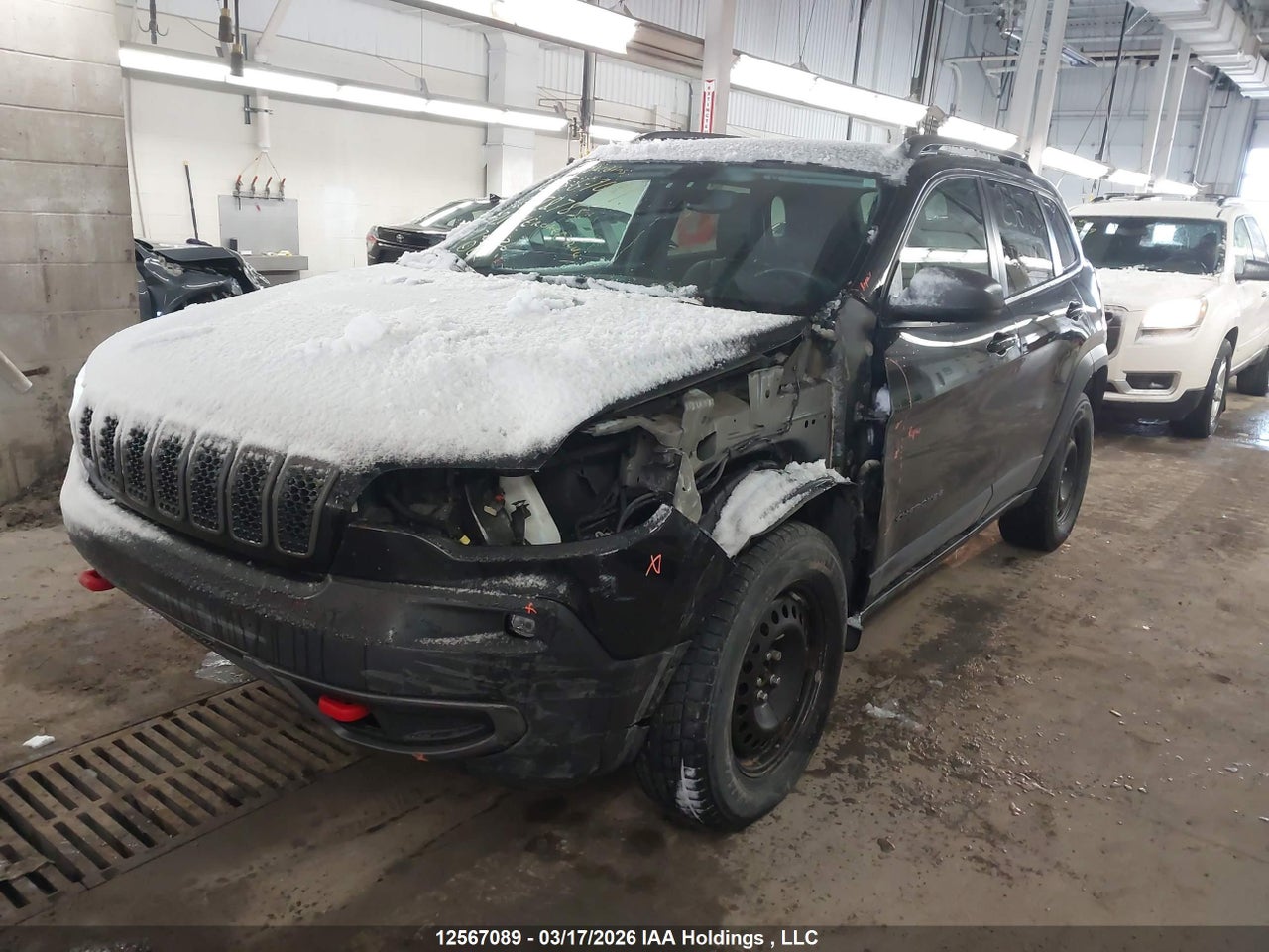 Image #/images/mount/1C4PJMBX8MD178783_02.jpg for vehicle