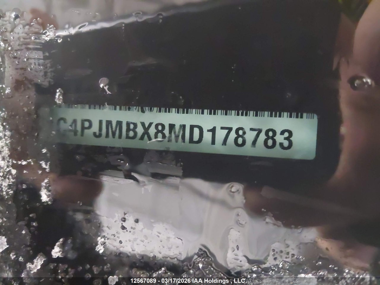 Image #/images/mount/1C4PJMBX8MD178783_20.jpg for vehicle