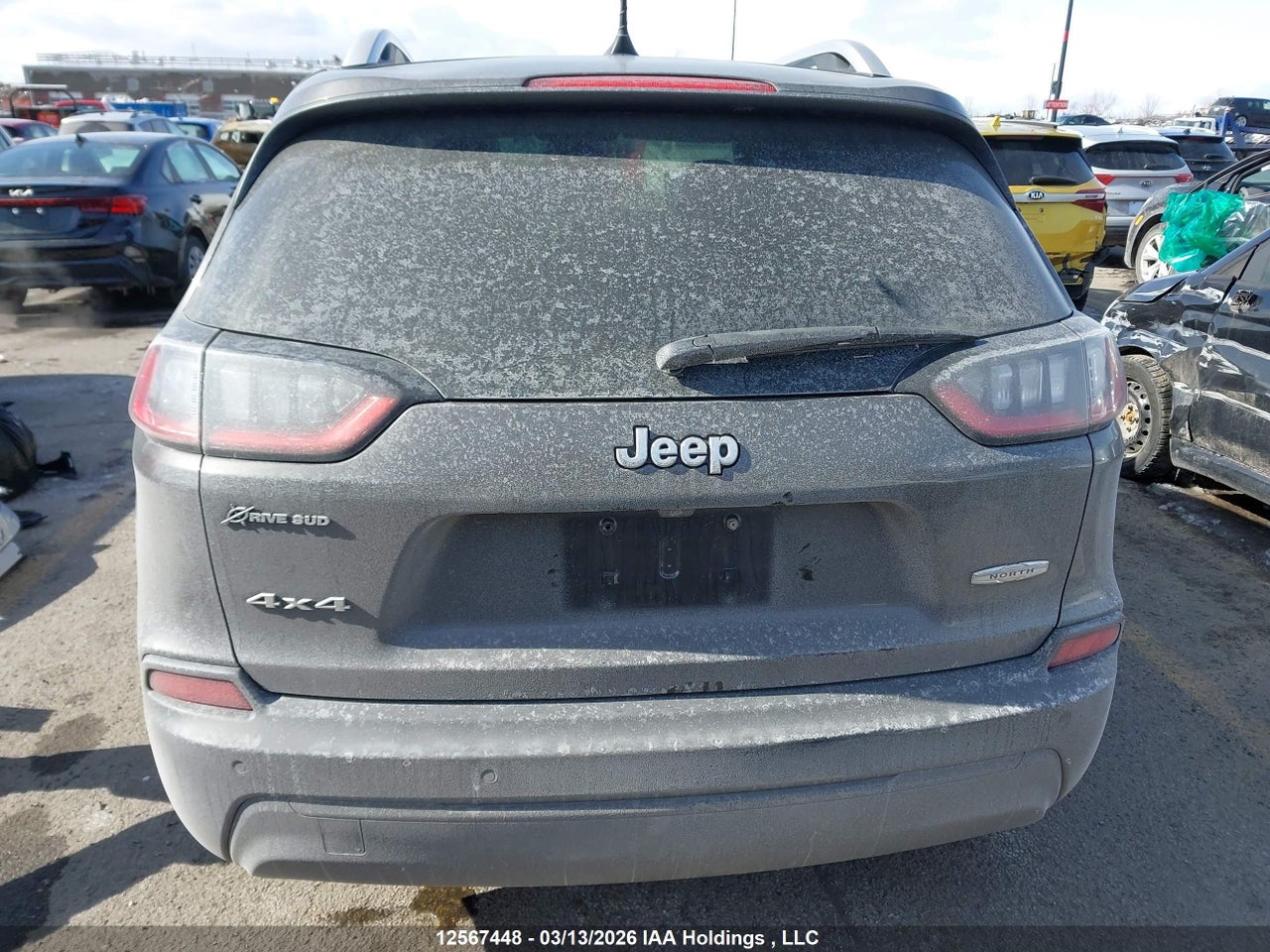 Image #/images/mount/1C4PJMCB8KD152345_16.jpg for vehicle