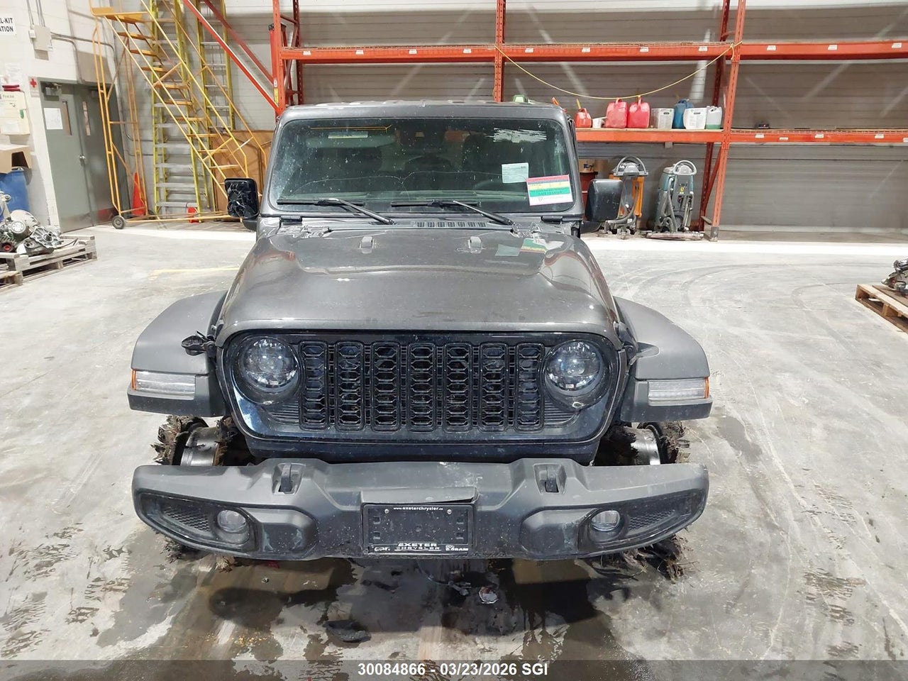 Image #/images/mount/1C4PJXDGXRW250593_13.jpg for vehicle