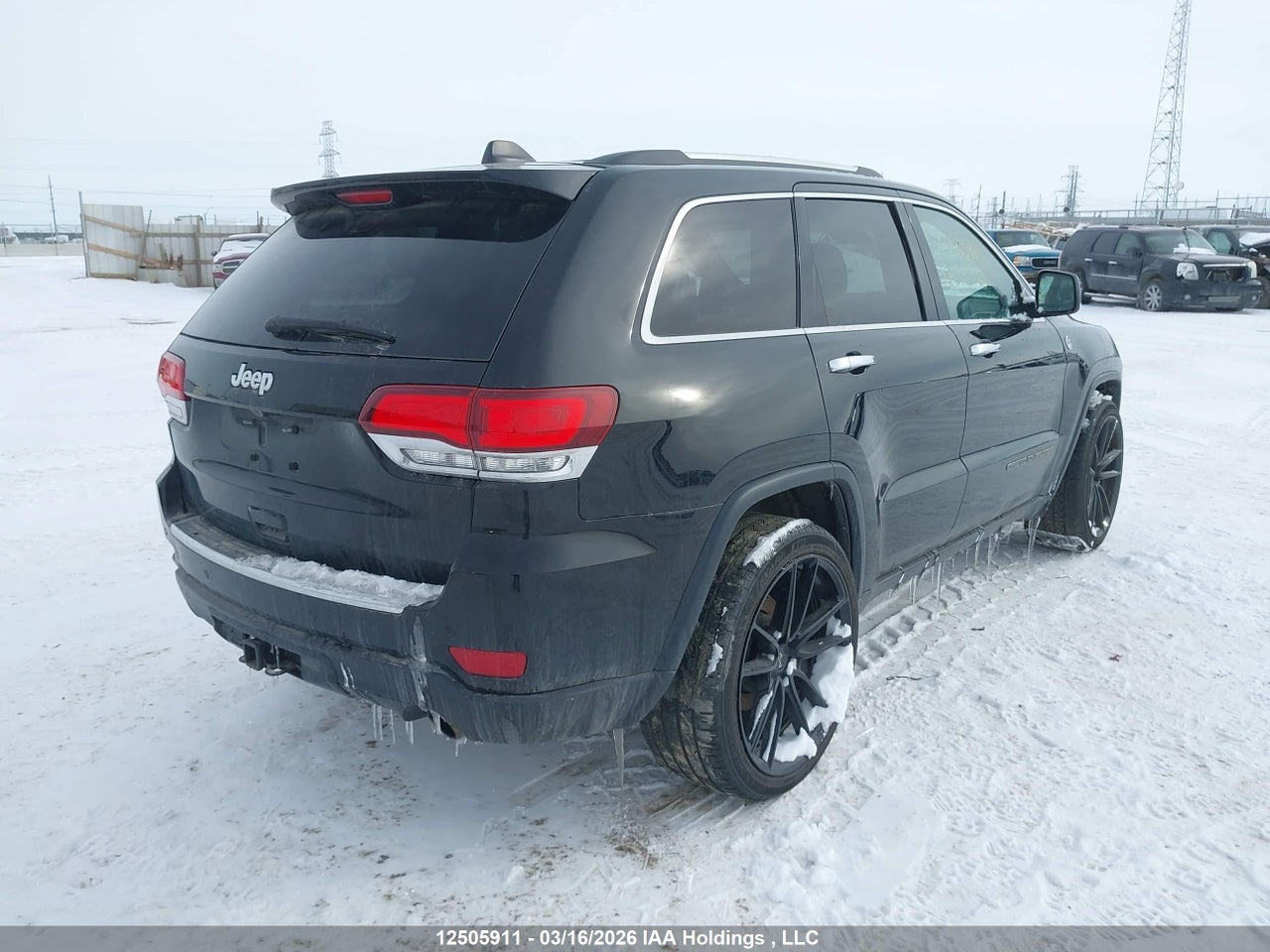 Image #/images/mount/1C4RJFBG6MC735216_04.jpg for vehicle