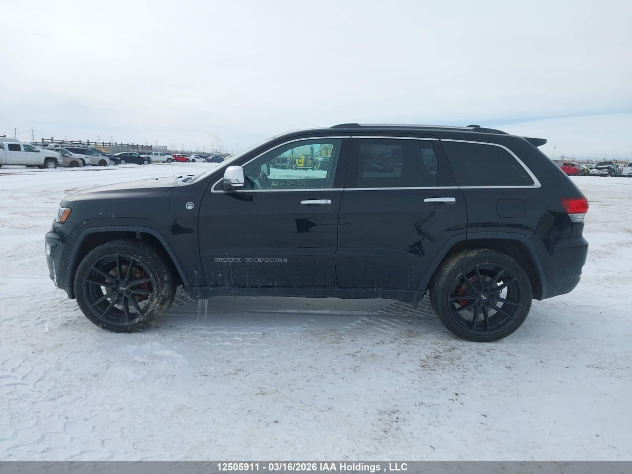 Image #/images/mount/1C4RJFBG6MC735216_14.jpg for vehicle