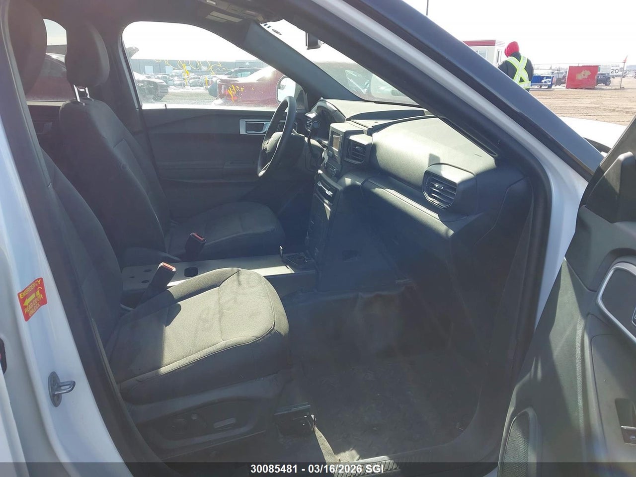 Image #/images/mount/1FM5K8AB7PGB22365_05.jpg for vehicle