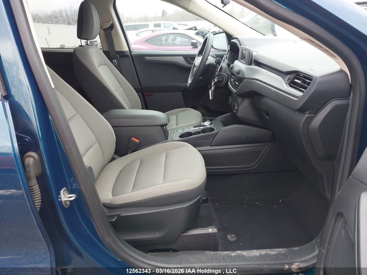 Image #/images/mount/1FMCU0F67LUA16749_05.jpg for vehicle