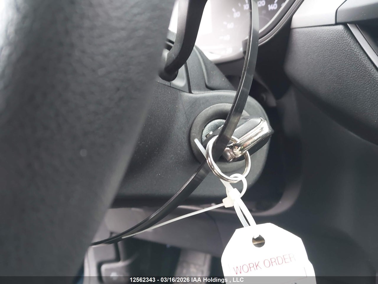 Image #/images/mount/1FMCU0F67LUA16749_11.jpg for vehicle