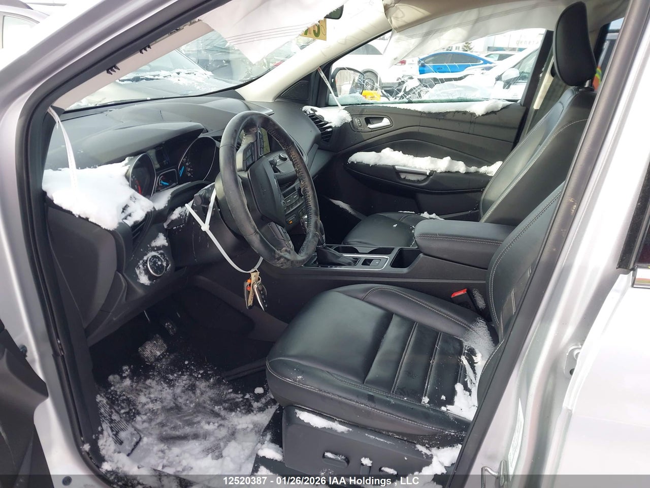 Image #/images/mount/1FMCU0HD2KUB87774_05.jpg for vehicle