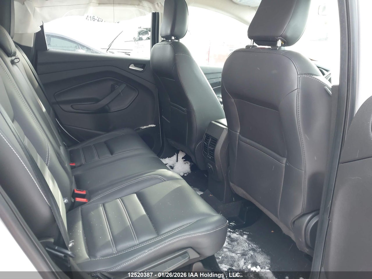 Image #/images/mount/1FMCU0HD2KUB87774_08.jpg for vehicle