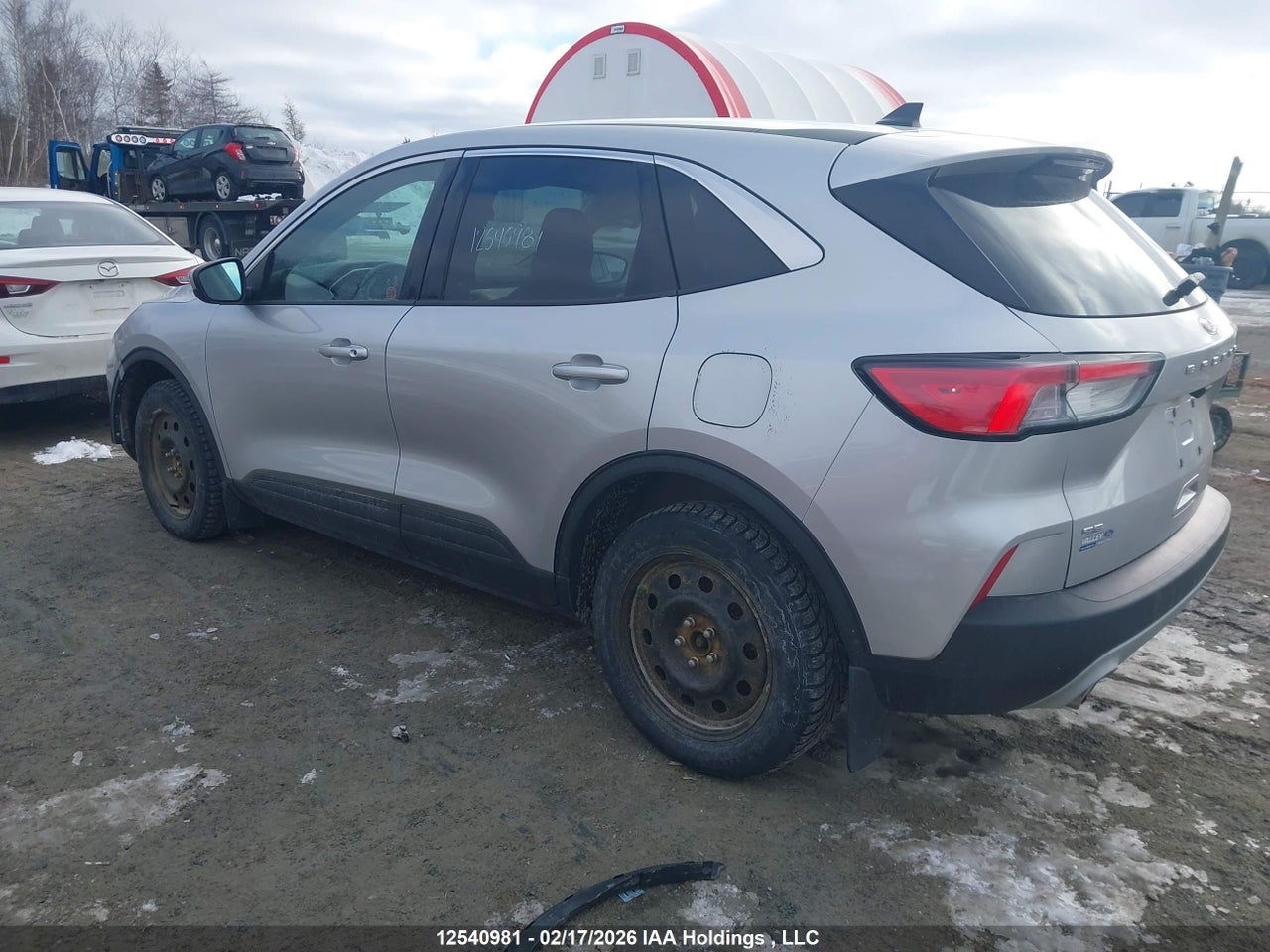 Image #/images/mount/1FMCU9G6XLUB46155_03.jpg for vehicle