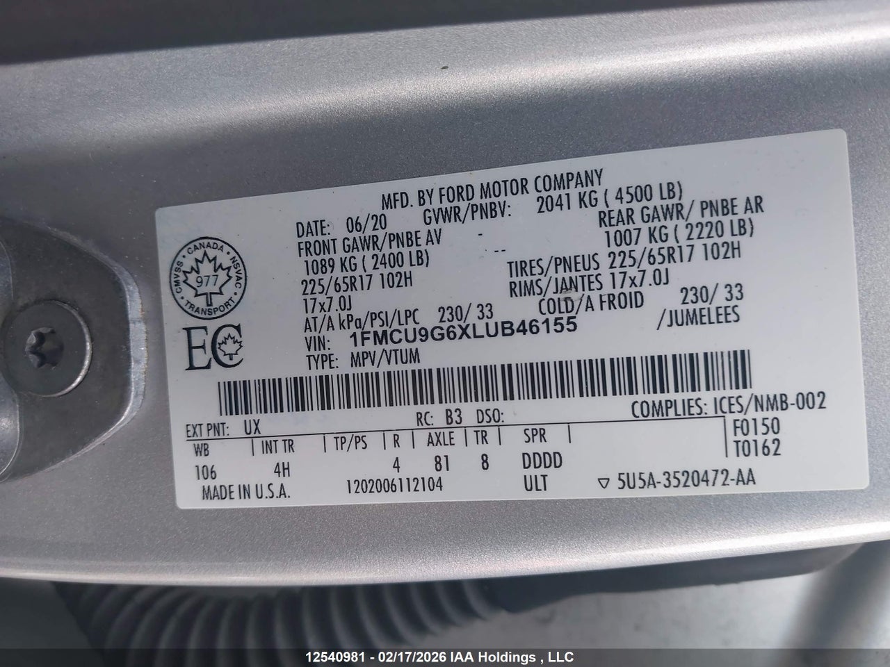 Image #/images/mount/1FMCU9G6XLUB46155_09.jpg for vehicle