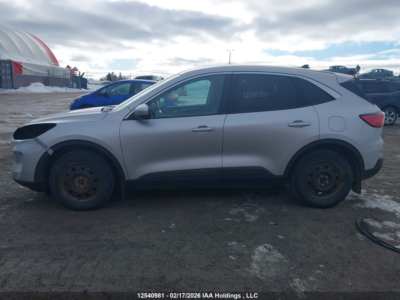 Image #/images/mount/1FMCU9G6XLUB46155_15.jpg for vehicle