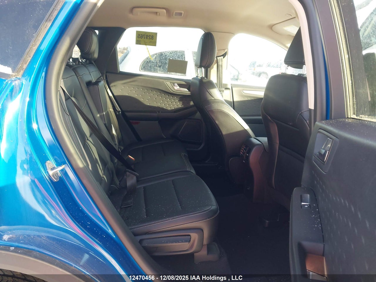 Image #/images/mount/1FMCU9H60LUB27421_08.jpg for vehicle