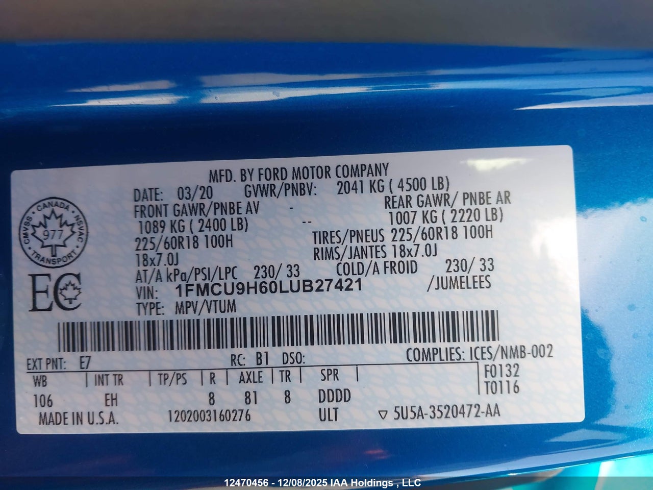 Image #/images/mount/1FMCU9H60LUB27421_09.jpg for vehicle