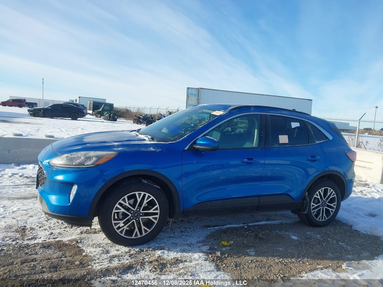 Image #/images/mount/1FMCU9H60LUB27421_14.jpg for vehicle