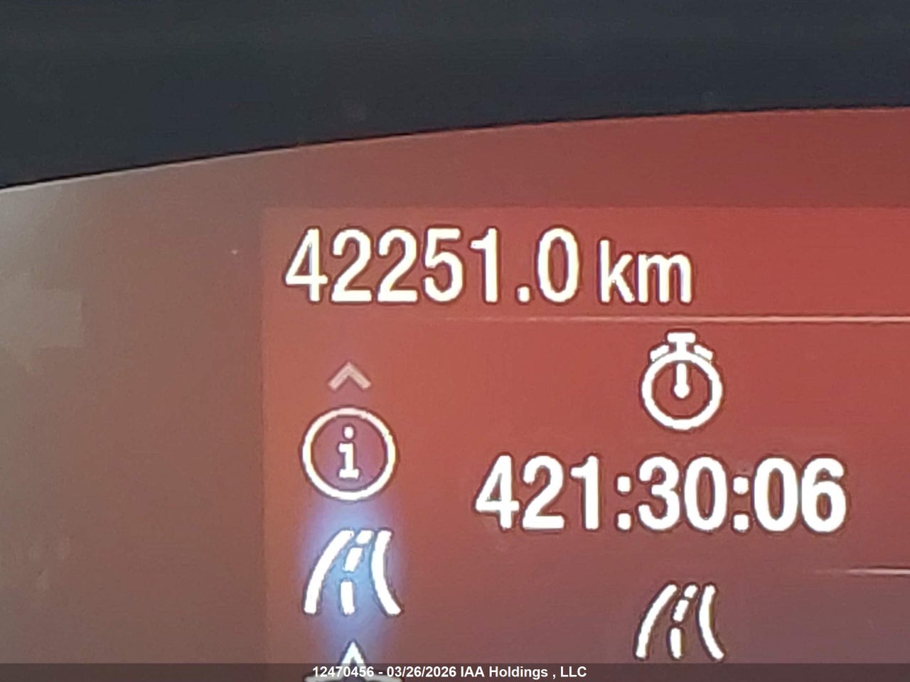 Image #/images/mount/1FMCU9H60LUB27421_15.jpg for vehicle