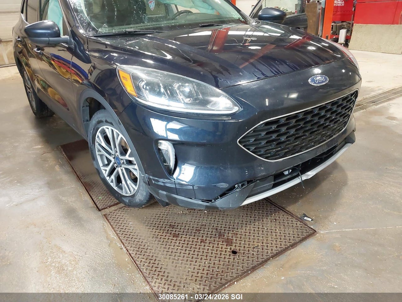 Image #/images/mount/1FMCU9H65MUA52989_06.jpg for vehicle