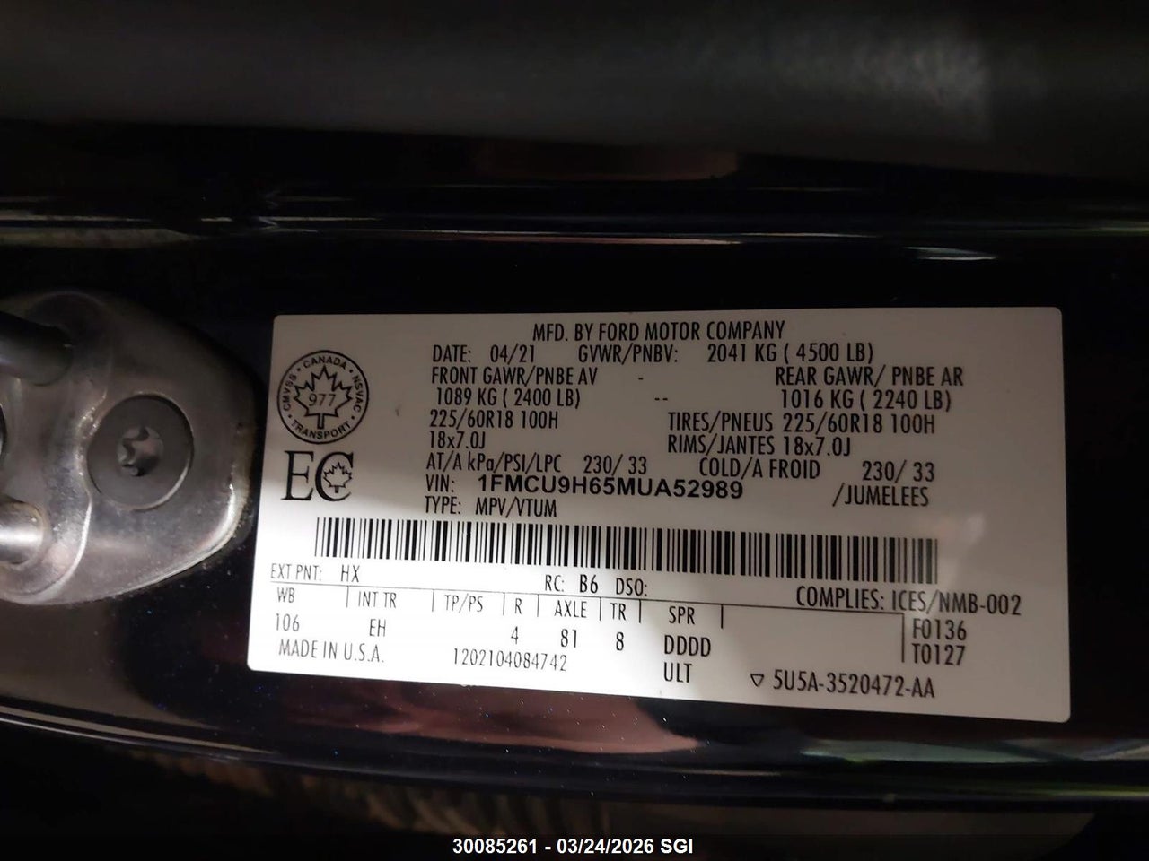 Image #/images/mount/1FMCU9H65MUA52989_09.jpg for vehicle