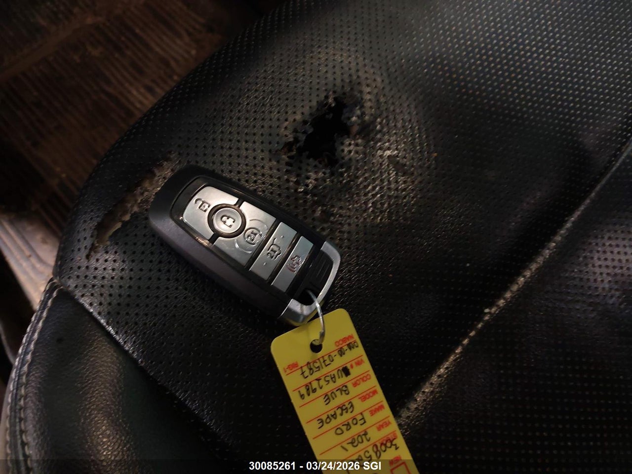 Image #/images/mount/1FMCU9H65MUA52989_11.jpg for vehicle