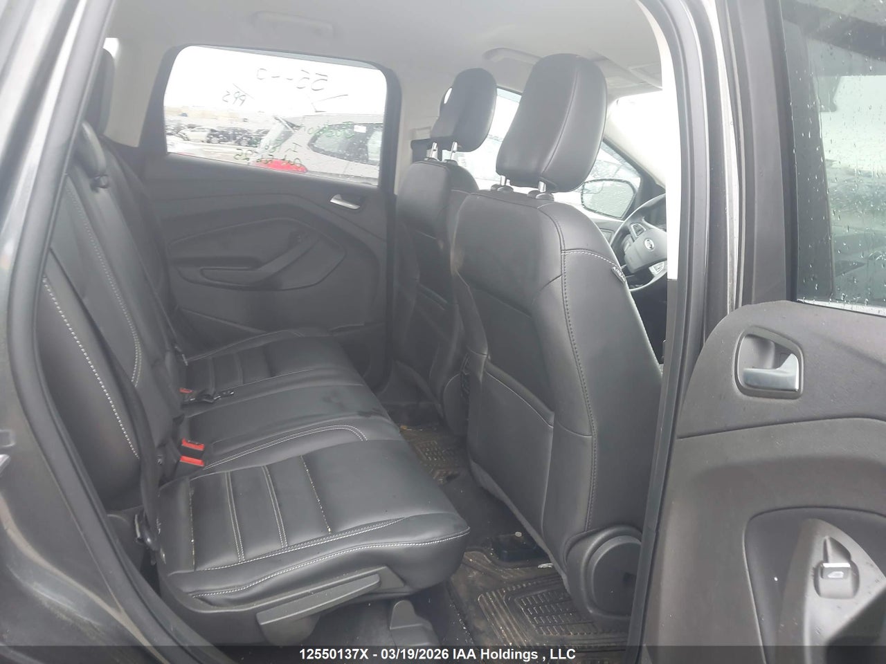 Image #/images/mount/1FMCU9HD1KUB17087_08.jpg for vehicle