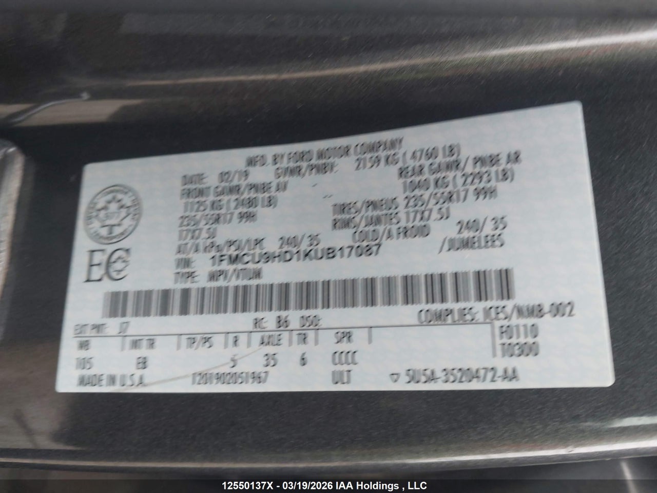 Image #/images/mount/1FMCU9HD1KUB17087_18.jpg for vehicle