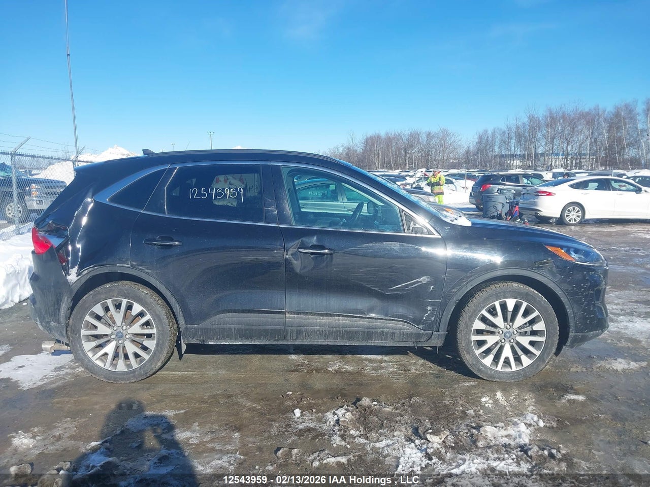 Image #/images/mount/1FMCU9J93NUA68825_13.jpg for vehicle