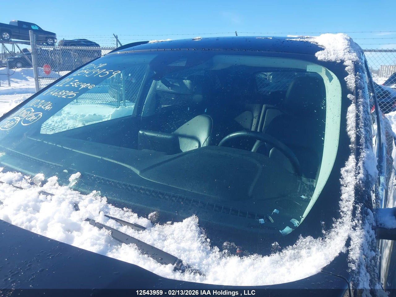 Image #/images/mount/1FMCU9J93NUA68825_17.jpg for vehicle