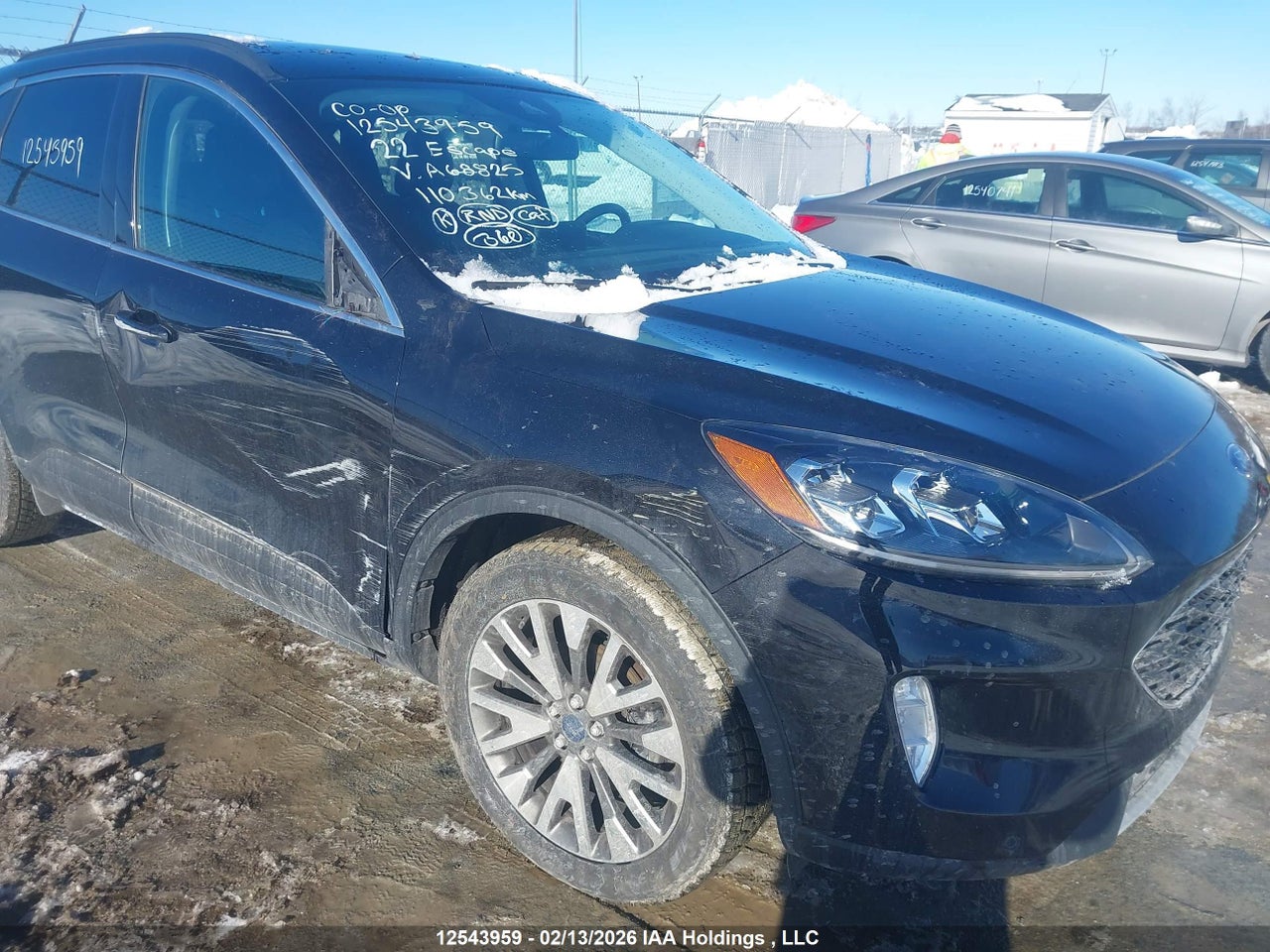 Image #/images/mount/1FMCU9J93NUA68825_19.jpg for vehicle