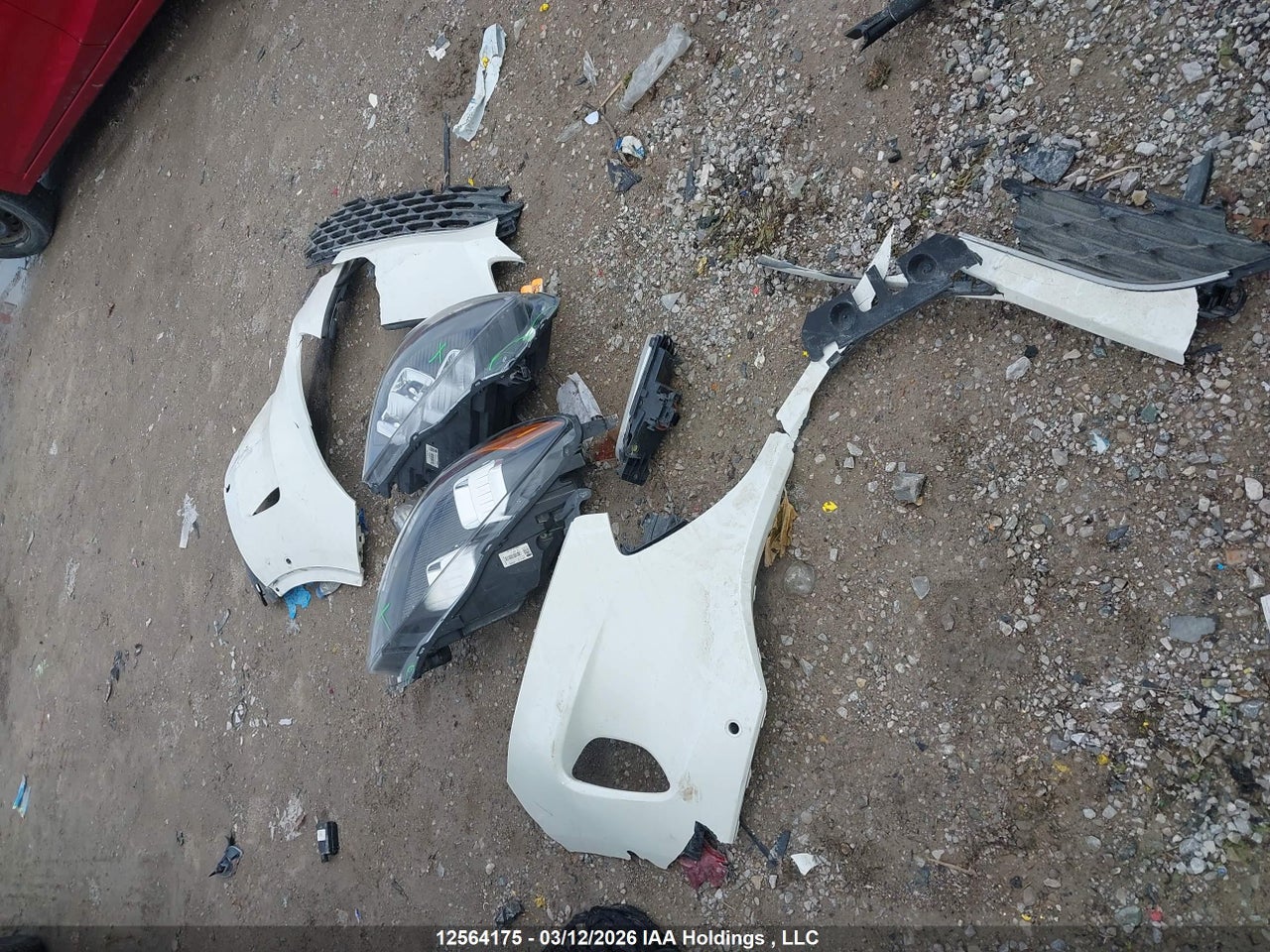 Image #/images/mount/1FMCU9J95LUB51511_12.jpg for vehicle