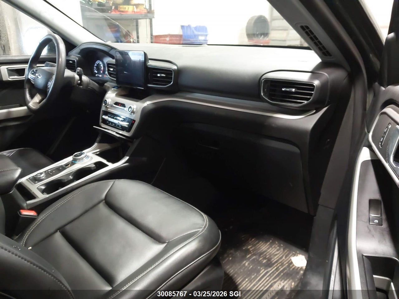 Image #/images/mount/1FMSK8DH8RGA24967_05.jpg for vehicle