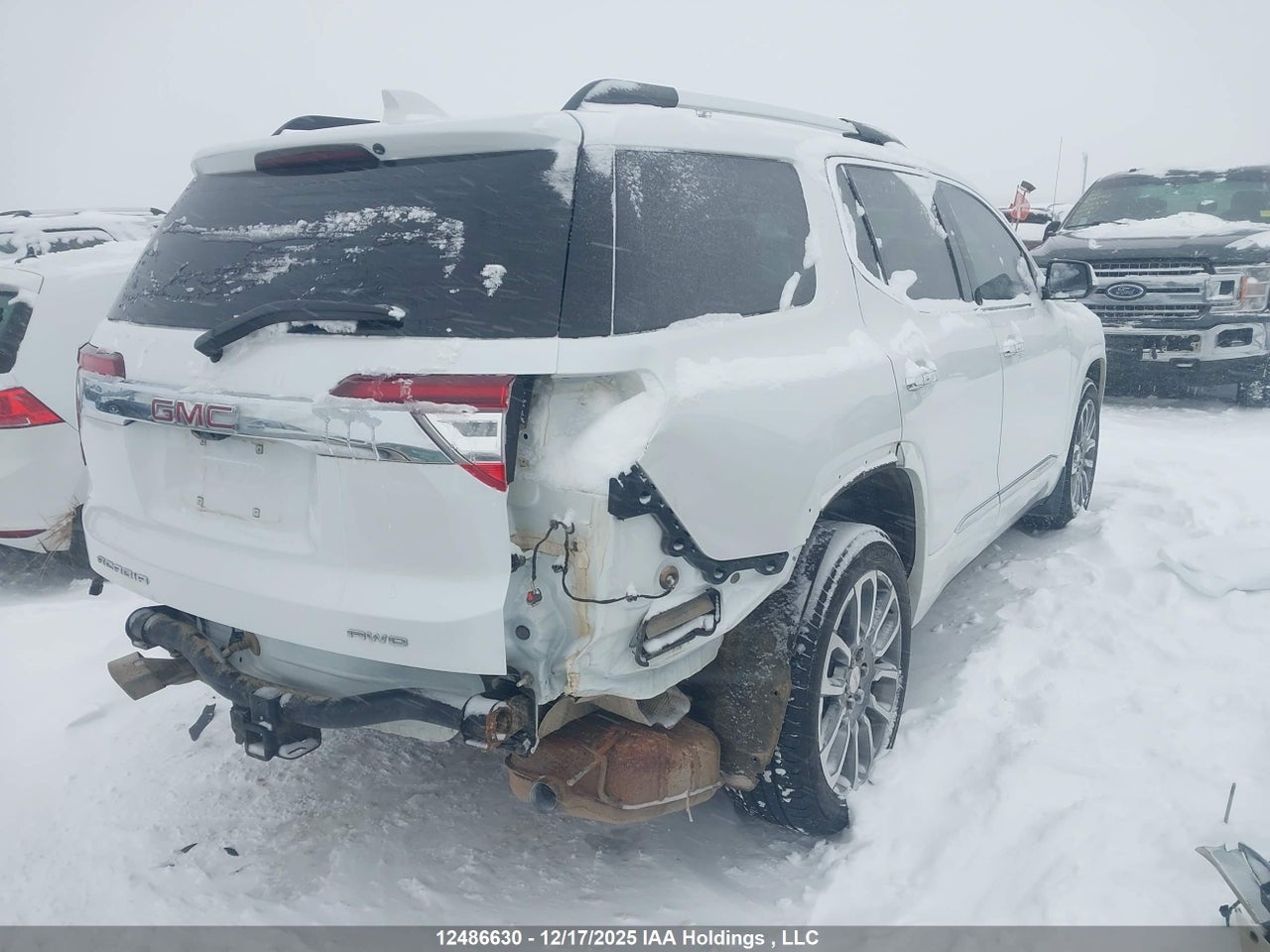 Image #/images/mount/1GKKNXLS4PZ260816_04.jpg for vehicle