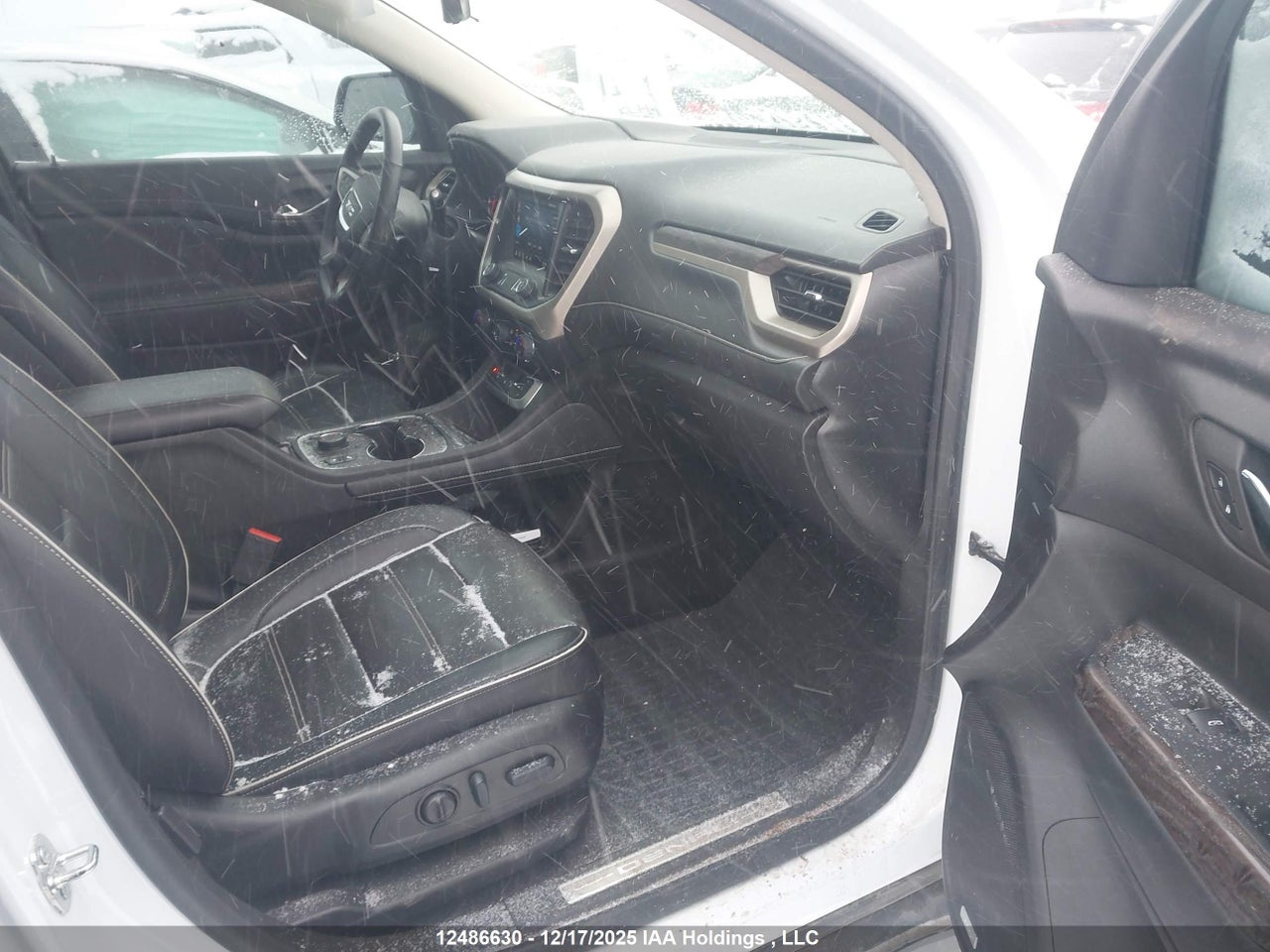 Image #/images/mount/1GKKNXLS4PZ260816_05.jpg for vehicle