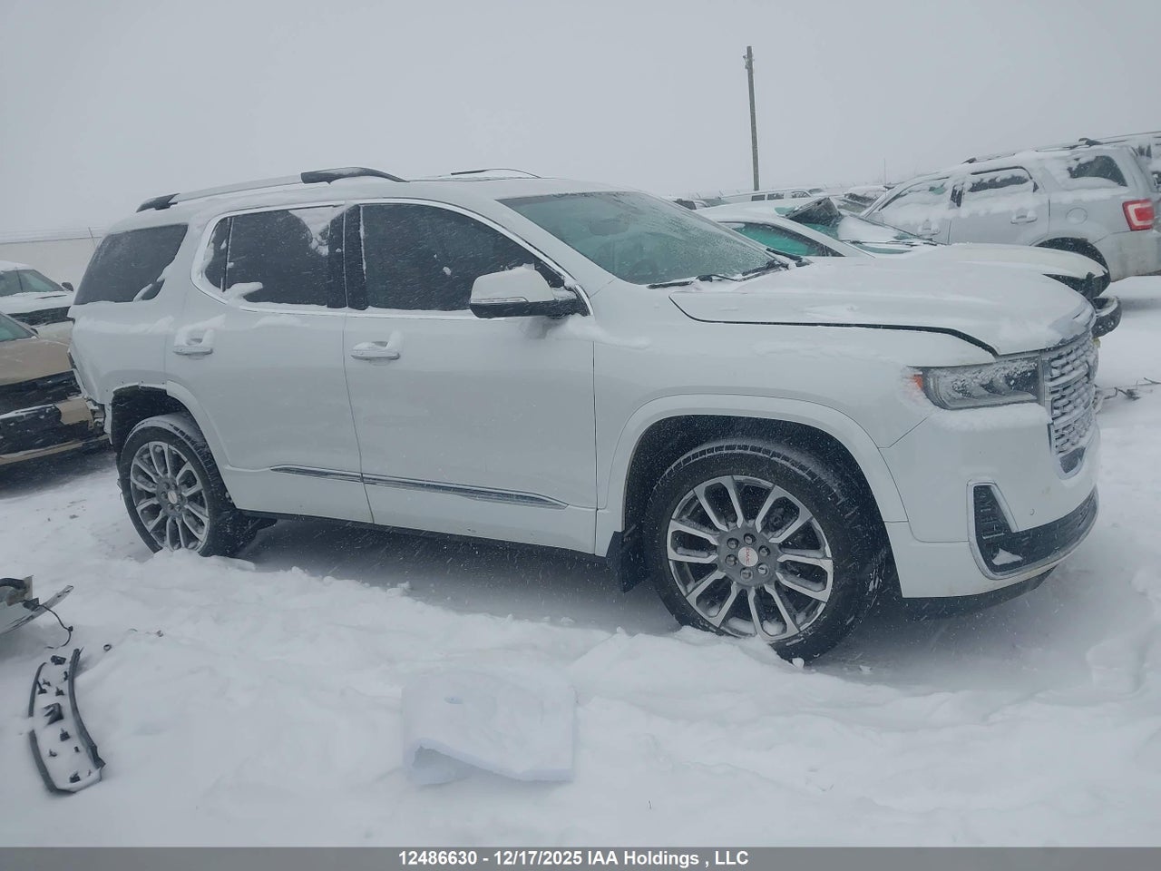 Image #/images/mount/1GKKNXLS4PZ260816_14.jpg for vehicle