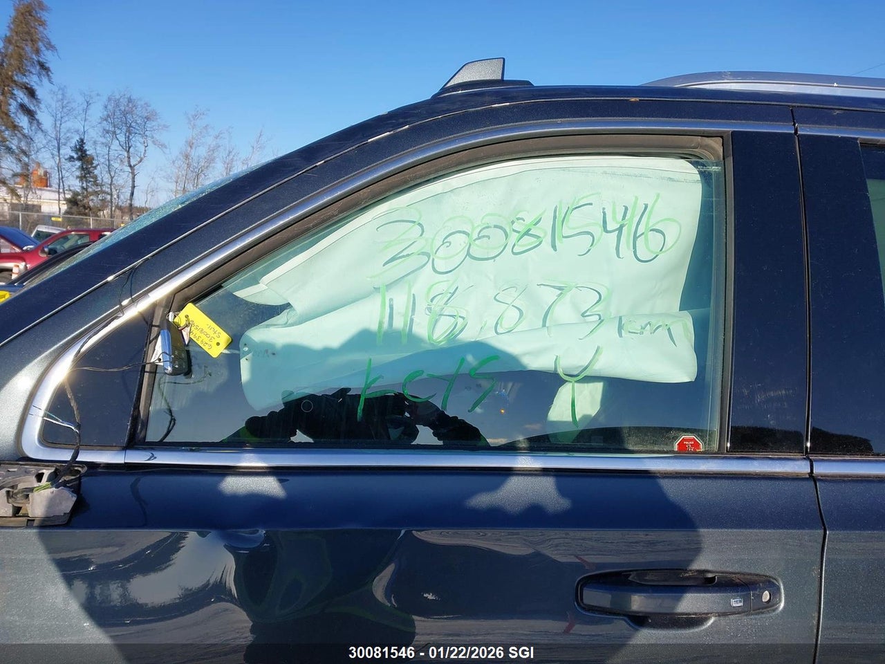 Image #/images/mount/1GKS2AKD3MR272783_11.jpg for vehicle