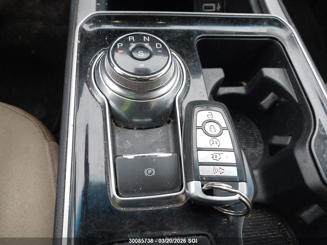 Image #/images/mount/2FMPK3J91LBA77367_11.jpg for vehicle