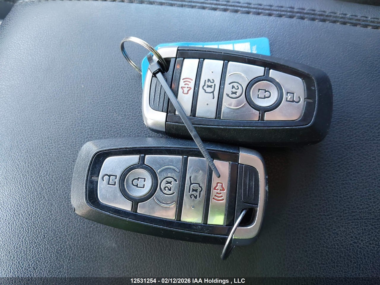 Image #/images/mount/2FMPK4J98PBA57421_11.jpg for vehicle