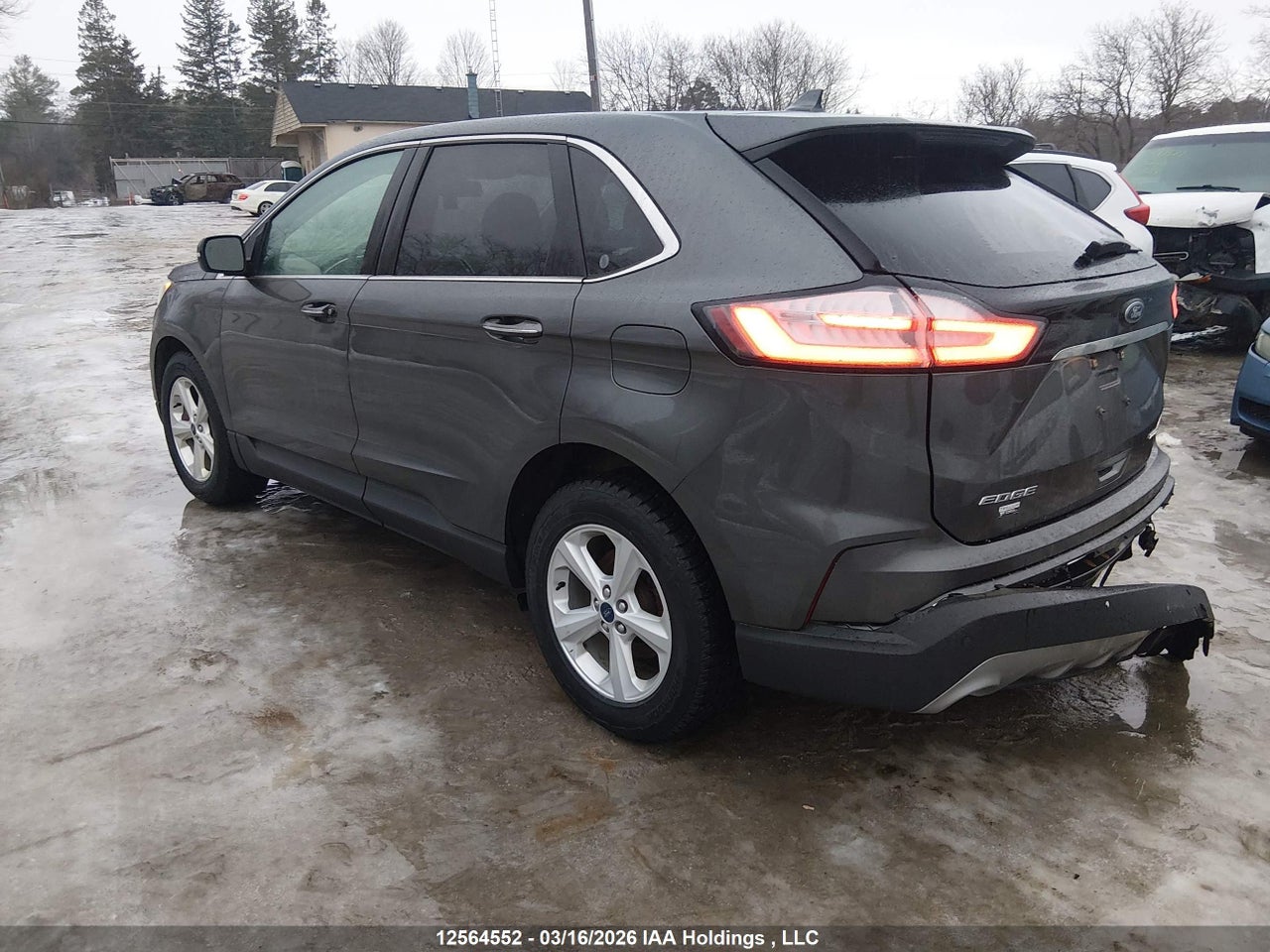 Image #/images/mount/2FMPK4K93KBB64870_03.jpg for vehicle