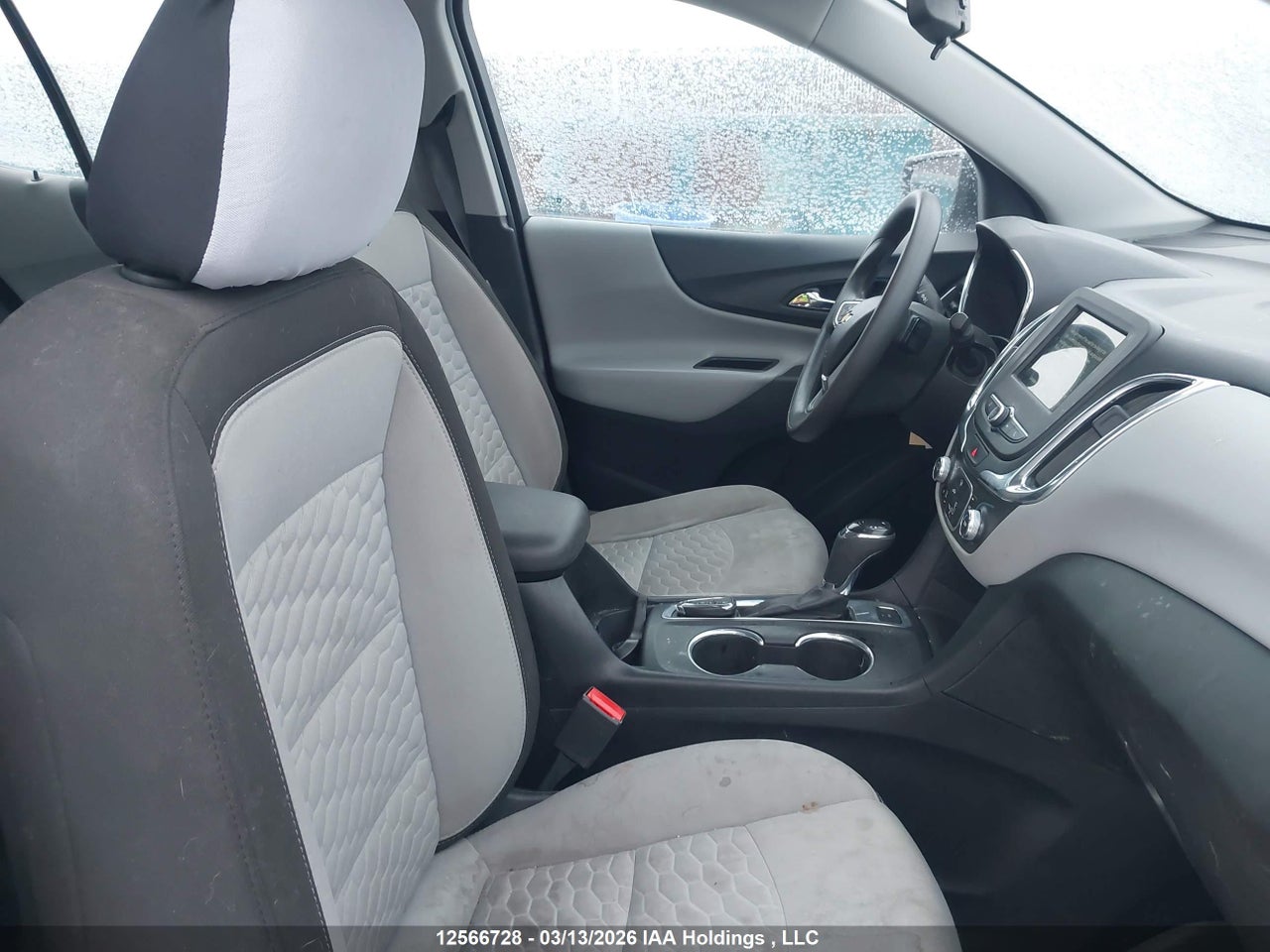 Image #/images/mount/2GNAXSEV7K6145764_05.jpg for vehicle