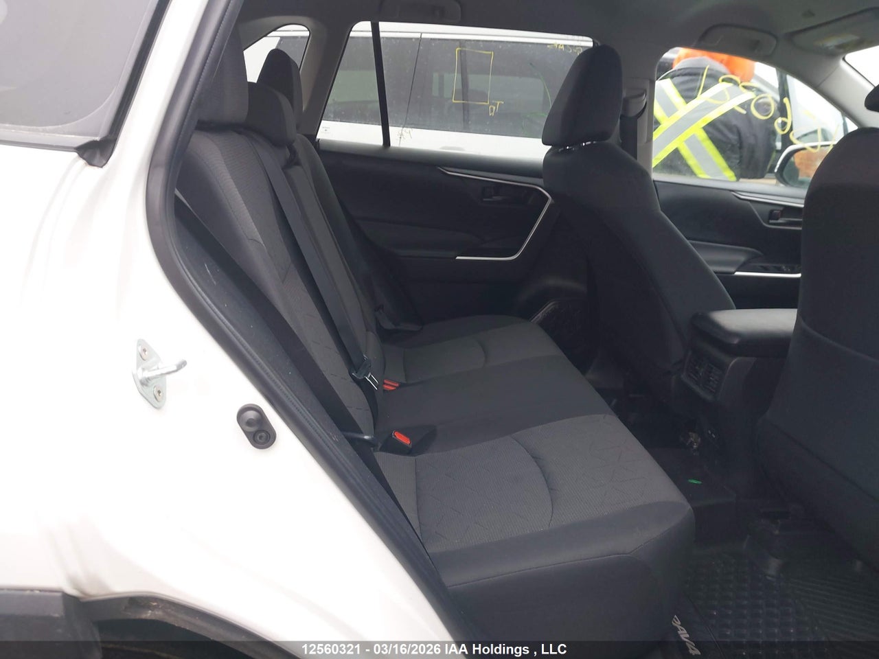 Image #/images/mount/2T3B1RFV3PC381816_08.jpg for vehicle