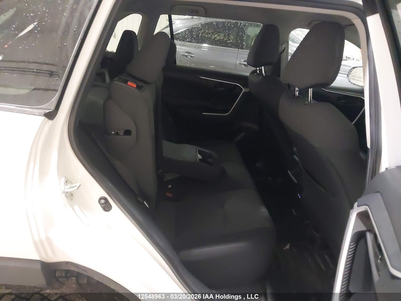 Image #/images/mount/2T3B1RFV9PC391914_08.jpg for vehicle