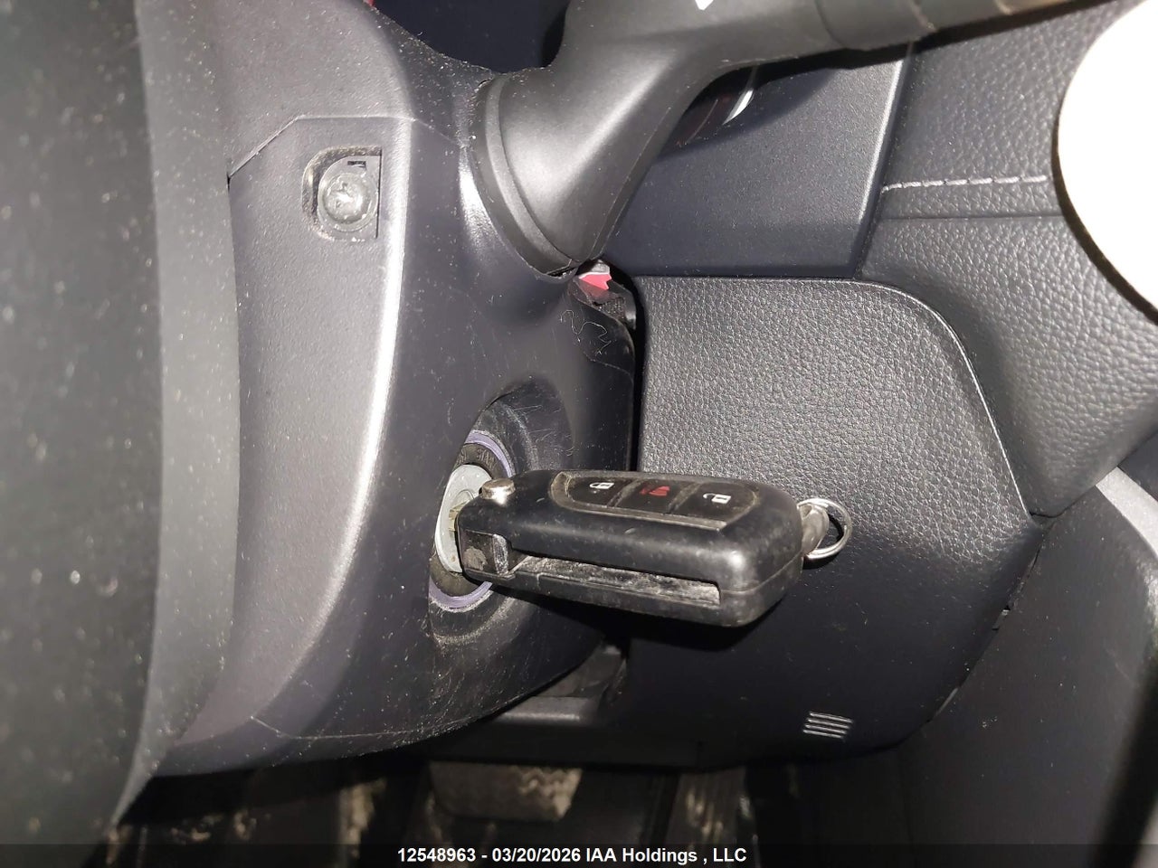 Image #/images/mount/2T3B1RFV9PC391914_11.jpg for vehicle