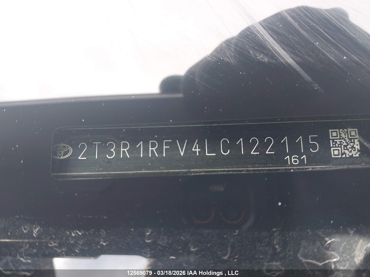 Image #/images/mount/2T3R1RFV4LC122115_20.jpg for vehicle