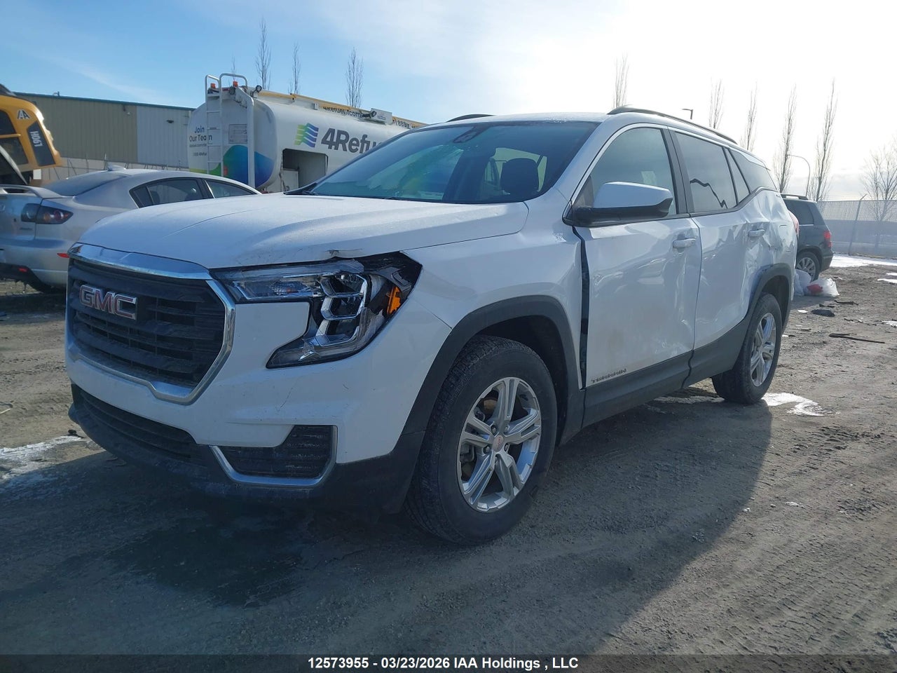 Image #/images/mount/3GKALTEG4RL343868_02.jpg for vehicle