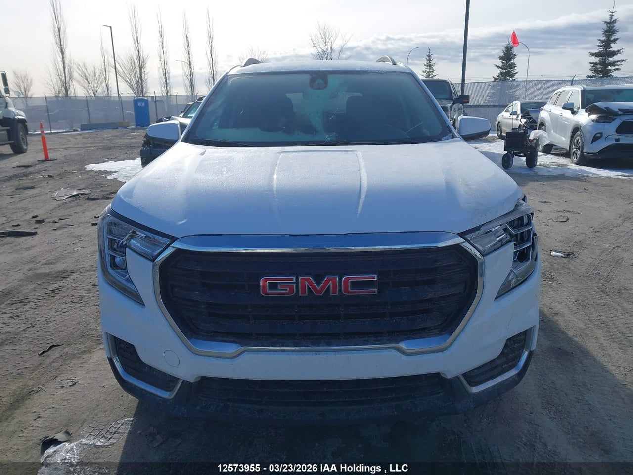 Image #/images/mount/3GKALTEG4RL343868_12.jpg for vehicle