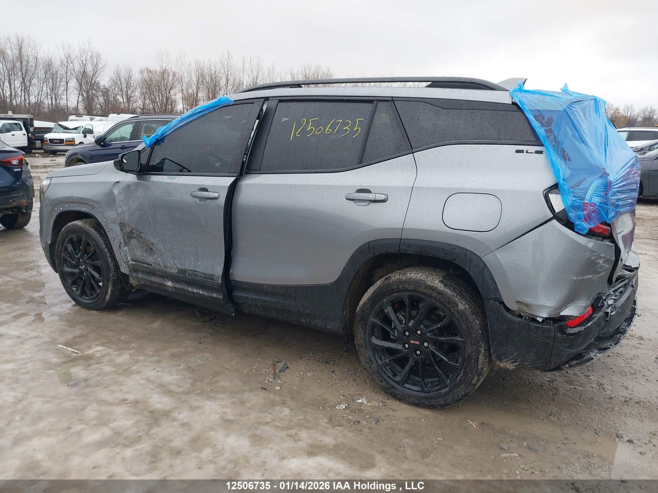 Image #/images/mount/3GKALTEG6RL386771_03.jpg for vehicle