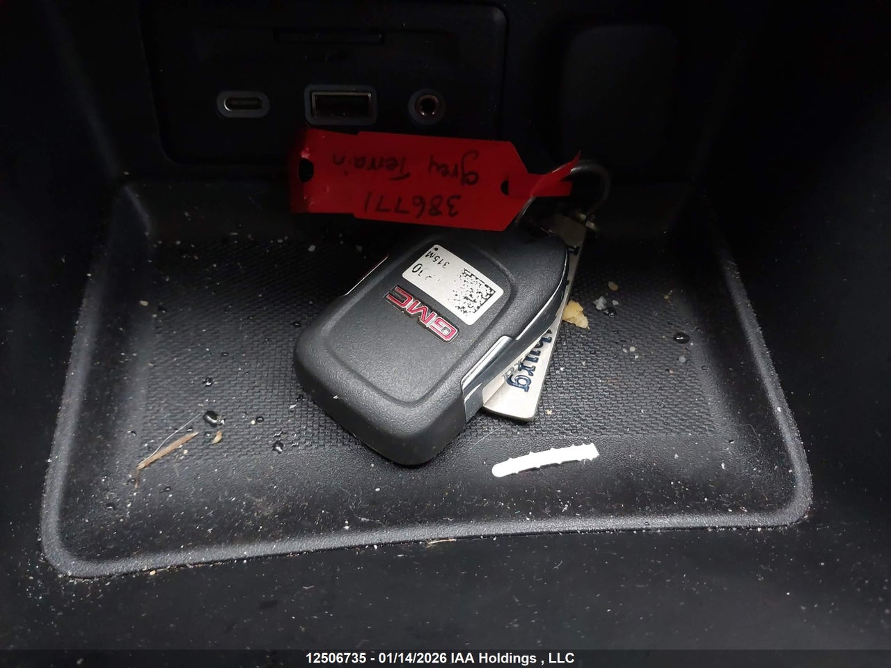 Image #/images/mount/3GKALTEG6RL386771_11.jpg for vehicle