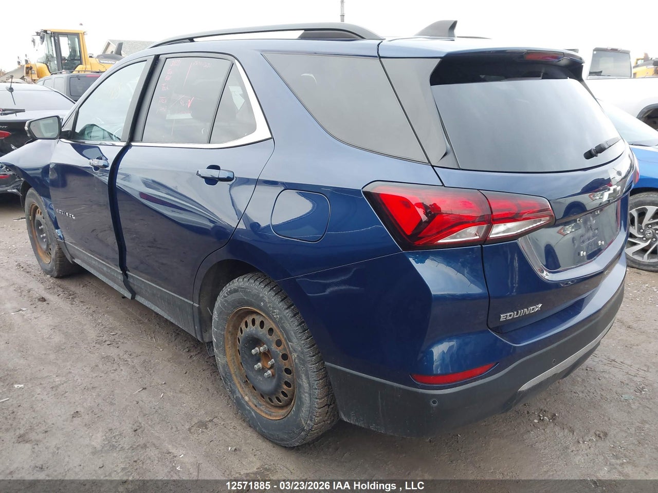 Image #/images/mount/3GNAXKEV9NL271138_03.jpg for vehicle