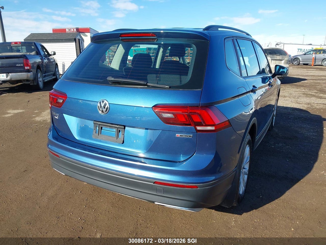 Image #/images/mount/3VV0B7AX6LM075710_04.jpg for vehicle