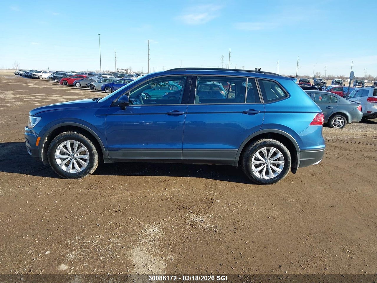 Image #/images/mount/3VV0B7AX6LM075710_15.jpg for vehicle